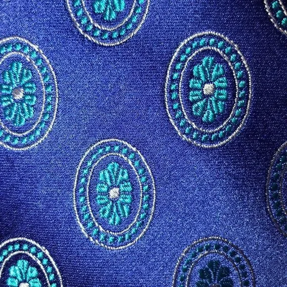 Ted Baker Sky Blue Teal Silver Designer Textured Silk Medallion Tie